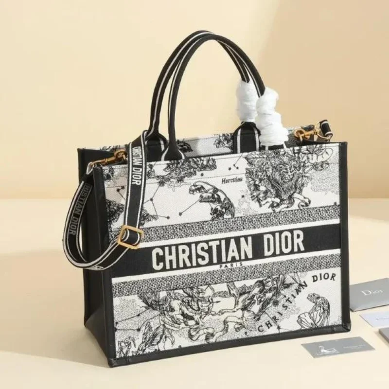 Christian Dior Book Tote Black fake