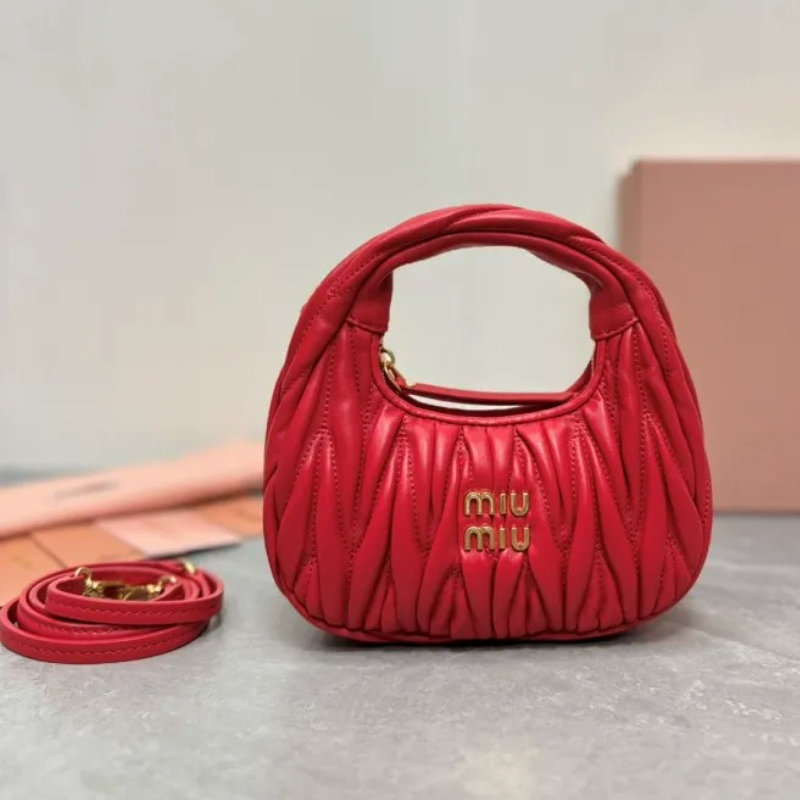 Miu Miu Wander Matelasse Effect Shoulder Bag Replica